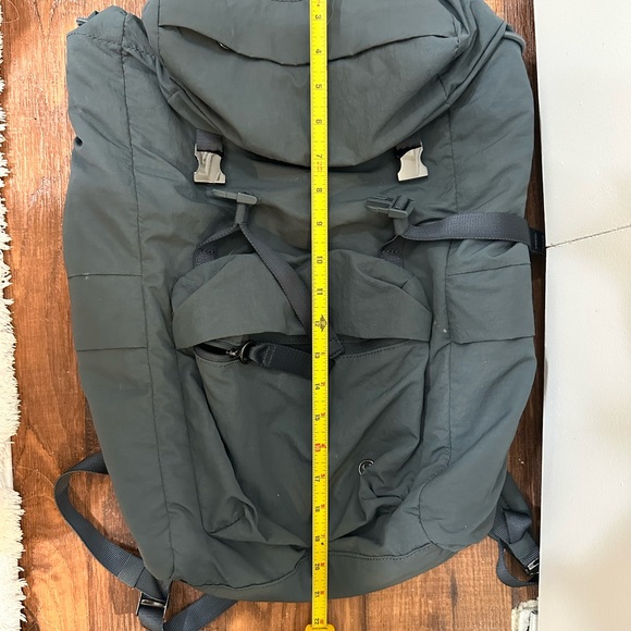 LULULEMON backpack - Picture 4 of 9